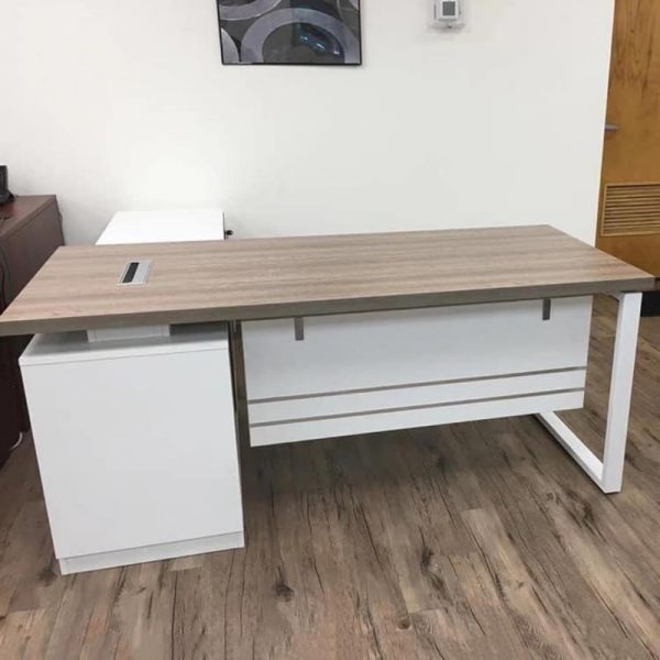 Bàn trưởng phòng chân sắt góc L mới 100%