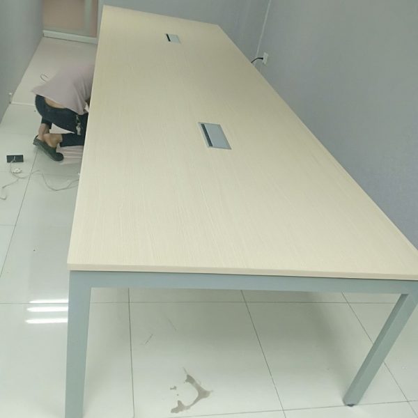 Bàn họp 4m chân sắt mặt gỗ MDF chống ẩm giá rẻ