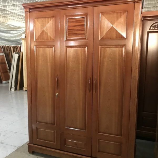 Thanh lý tủ áo gỗ xoan đào 3 cánh 1m6 mới 98% giá rẻ