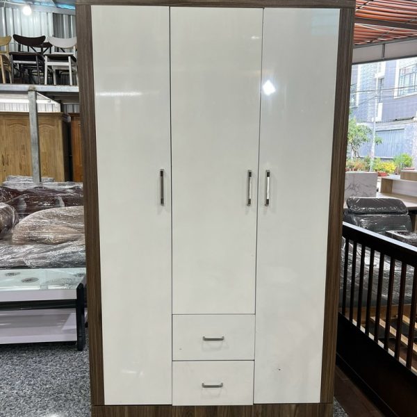 Tủ quần áo 1m2*2m MDF mới 99%
