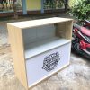 Thanh lý tủ trưng bày sãn phẫm gỗ MDF mới 95%