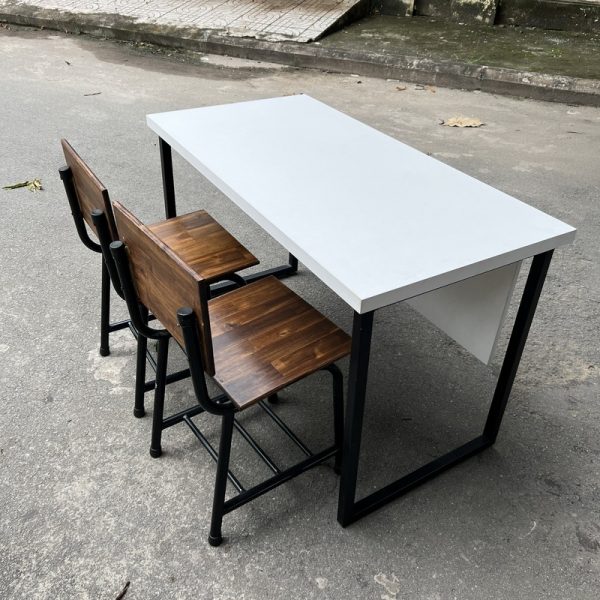 Thanh lý combo bàn ghế học sinh mới 95%