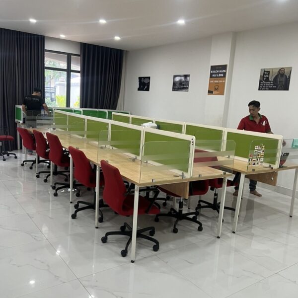 Thanh lý bàn bàn cụm làm việc nhân viên 90CM*60CM