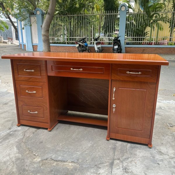 Bàn giám đốc gỗ tự nhiên 1m4*60cm mới 99%