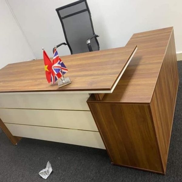 Thanh lý bàn làm việc giám đốc gỗ cao cấp mới 99%