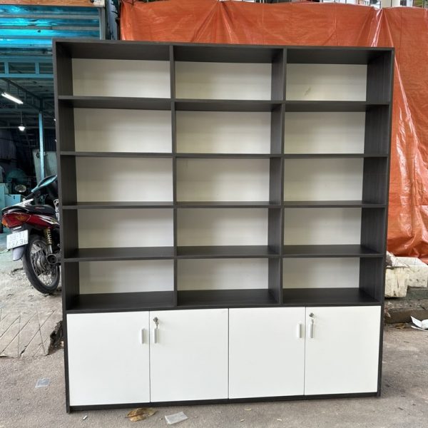 Kệ trưng bày ngang 1m8 MDF tồn kho