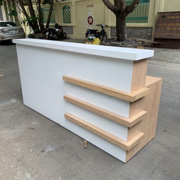 Thanh lý quầy lễ tân 2m gỗ MDF cũ