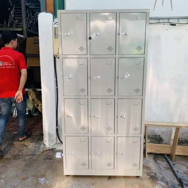 Thanh lý tủ locker 12 ngăn sắt Hòa Phát mới 98%