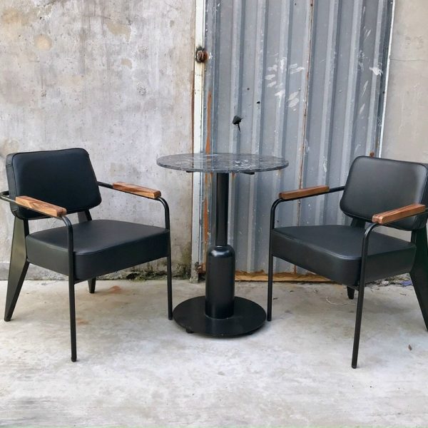 Bộ bàn 2 ghế cafe sắt tay gỗ sang trọng mới 100%