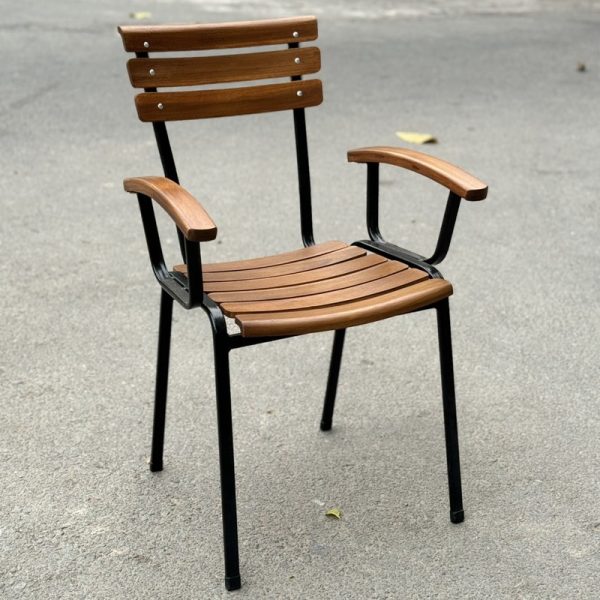 Ghế cafe moon sắt gỗ tự nhiên mới 99%