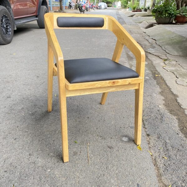 Thanh lý ghế cafe katana màu tự nhiên nệm đen