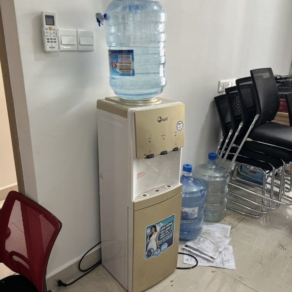 Thanh lý máy nước nóng lạnh giá rẻ
