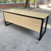 Bàn làm việc chân sắt 1M8*60CM tồn kho mới 99%
