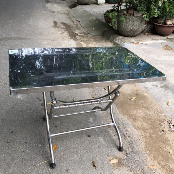 Thanh lý bàn ăn inox mới 98% giá rẻ