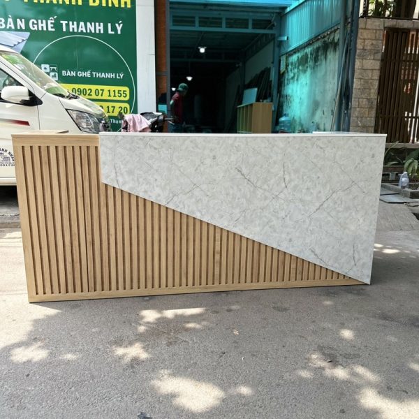Quầy lễ tân 2m ốp vân giã đá đẹp