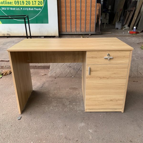 Bàn làm việc 1m2*60cm MDF có hộc tủ mới 99%
