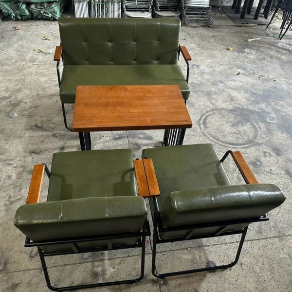 Thanh lý bộ bàn ghế sắt sofa tồn kho mới 98%