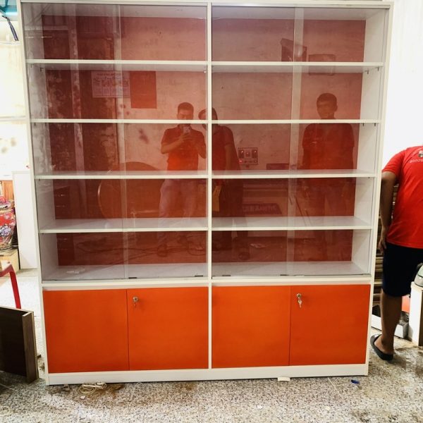 Tủ trưng bày cửa kính 2m*2m MDF màu đỏ trắng mới 98%