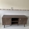 Kệ tivi ngang 1m4 MDF màu nâu mới 100%