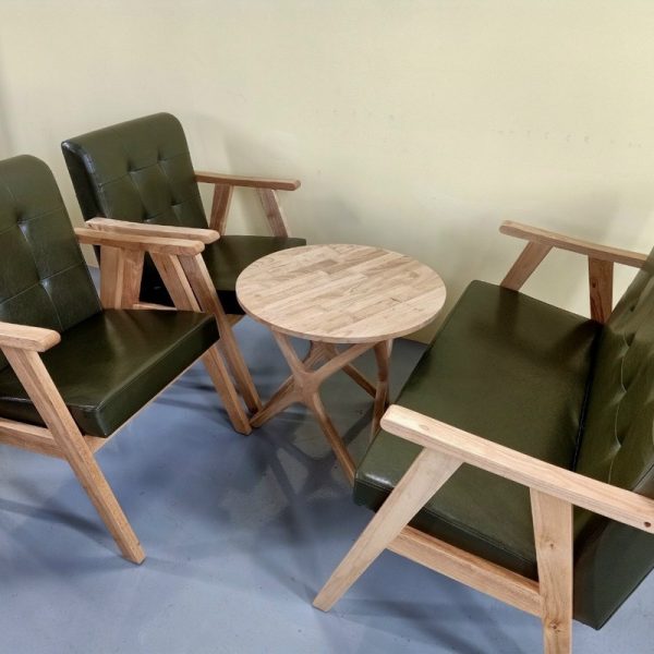 Bộ bàn ghế cafe katana bọc da màu xanh lá mới 99%