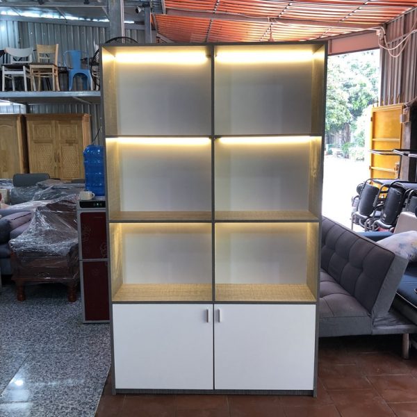 Kệ trưng bày sản phẫm 1m2*2m có đèn led mới 99%