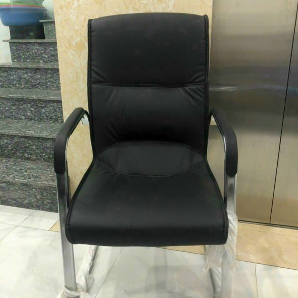 Thanh lý ghế chân quỳ văn phòng bọc da SS01