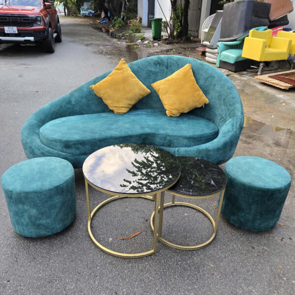 Bộ sofa kiểu hiện đại kèm bàn kính Vip như mới