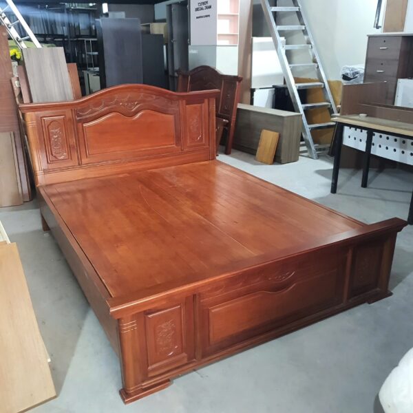 Thanh lý Giường ngủ gỗ xoan đào 1m6 cao cấp