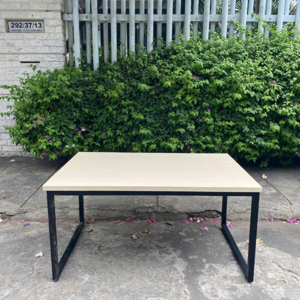 Thanh lý Bàn họp chân sắt 1m5x1m như mới