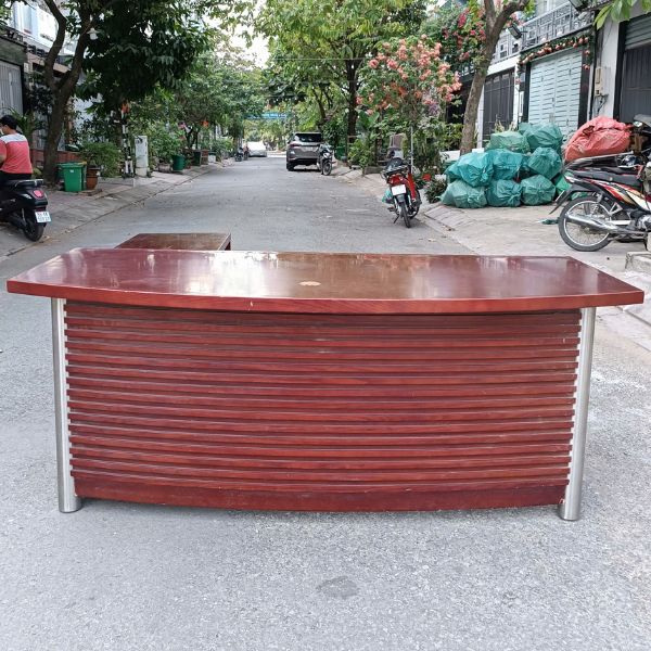 Thanh lý bàn Giám đốc chữ L 1m8x1m2 giá rẻ