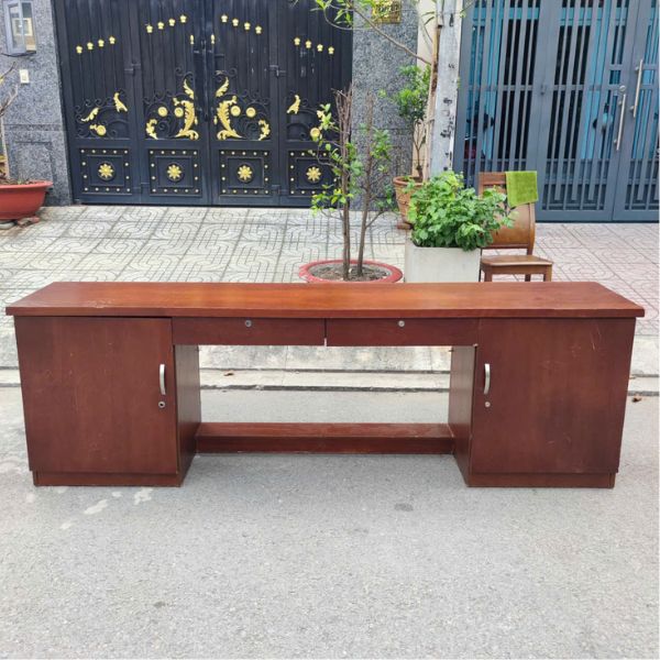 Kệ tivi gỗ công nghiệp 2m4 thanh lý