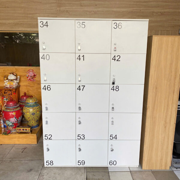 Tủ locker gỗ 15 ngăn thanh lý như mới