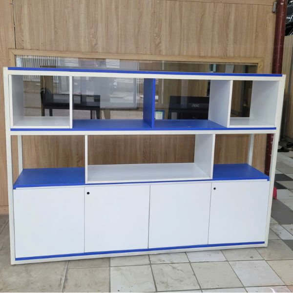 ke-trung-bay-thanh-ly