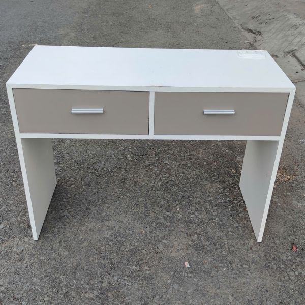 ban-lam-viec-2-hoc-keo-thanh-ly