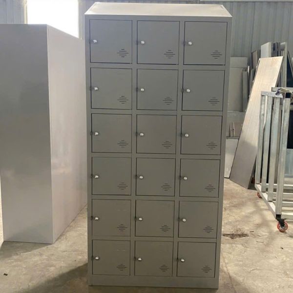 tu-locker-18-ngan-noc-xeo-hien-dai