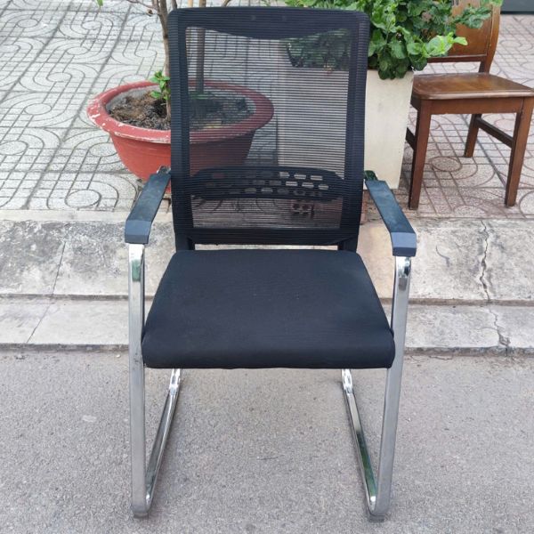 Thanh lý ghế quỳ văn phòng lưng lưới chân inox cũ đẹp