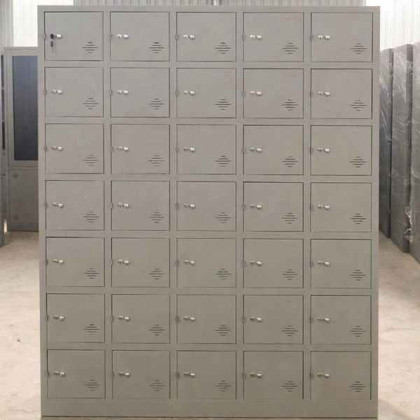 Tủ locker sắt dày dặn 35 ngăn cánh mở mới 100%